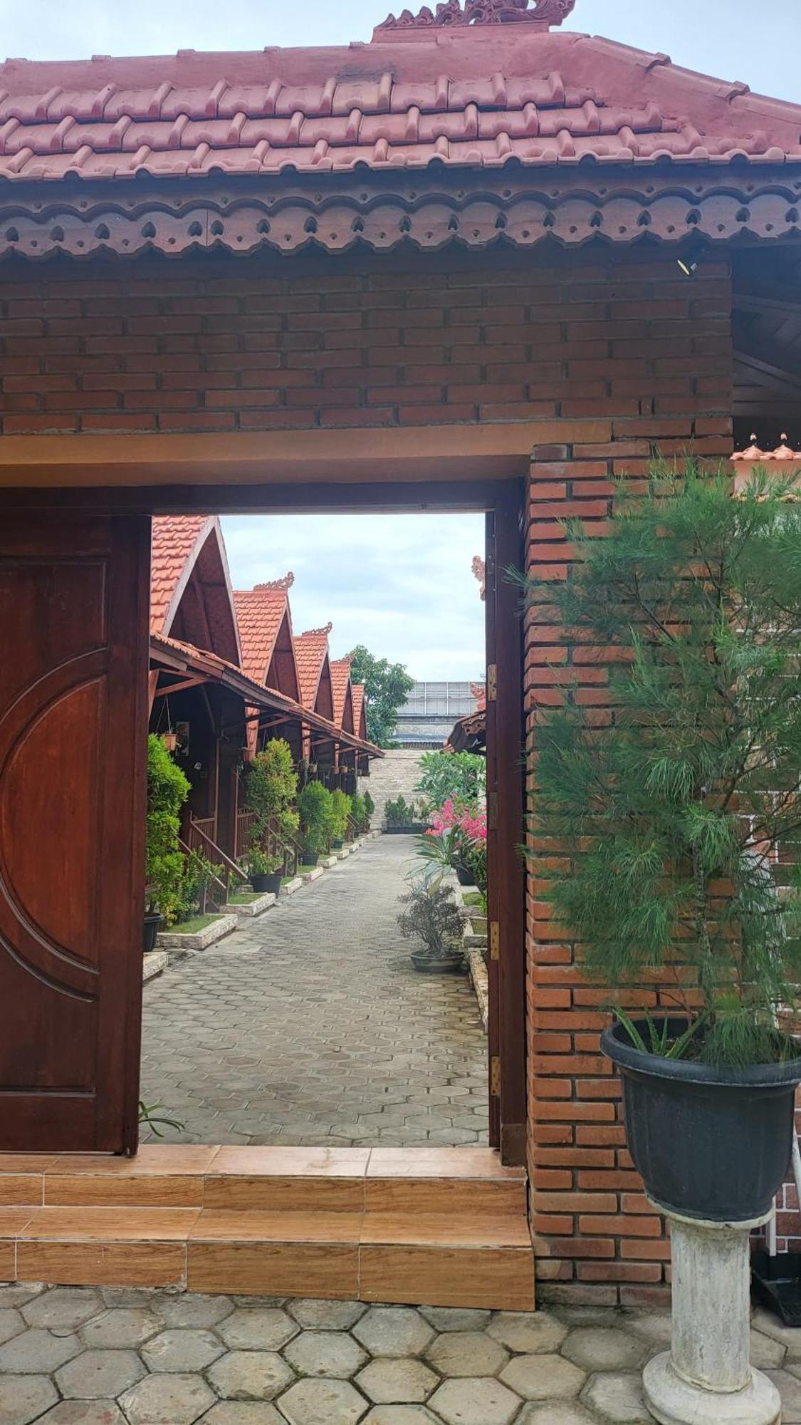 Uli Wood Villa, Jimbaran Bali - Near Gwk Exterior foto